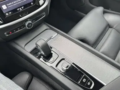 Photo 17 Volvo V60  B4 197 ch DCT7