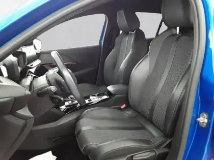 Photo 31 Peugeot 208  Electrique 50 kWh 136ch