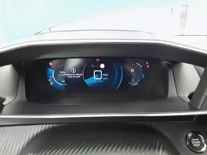 Photo 30 Peugeot 208  Electrique 50 kWh 136ch