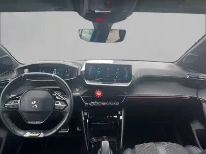 Photo 7 Peugeot 208  Electrique 50 kWh 136ch