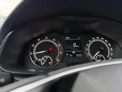 Photo 15 Skoda Scala  1.0 TSI Evo 110 ch DSG7