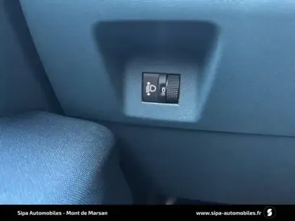 Photo 12 Fiat Grande Panda  T-Gen 3 1.2 Hybrid Turbo 110 ch eDCT6