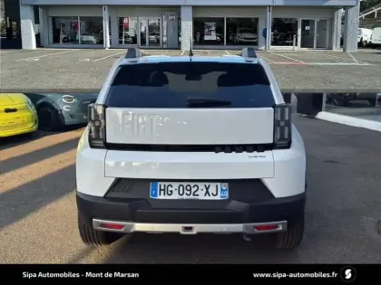 Photo 49 Fiat Grande Panda  T-Gen 3 1.2 Hybrid Turbo 110 ch eDCT6