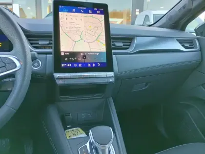 Photo 10 Renault Symbioz  E-Tech full hybrid 145