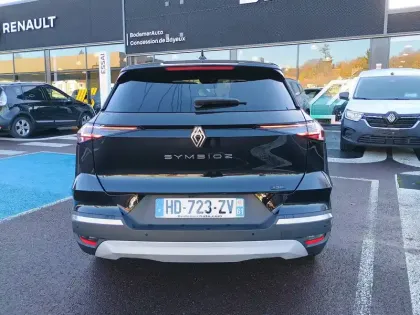 Photo 46 Renault Symbioz  E-Tech full hybrid 145
