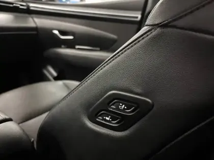 Photo 101 Hyundai Tucson  1.6 T-GDI 230 Hybrid BVA6