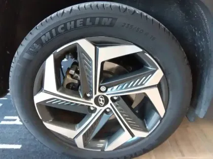 Photo 20 Hyundai Tucson  1.6 T-GDI 230 Hybrid BVA6