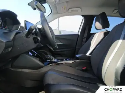 Photo 51 Peugeot 2008  BlueHDi 130 S&S EAT8