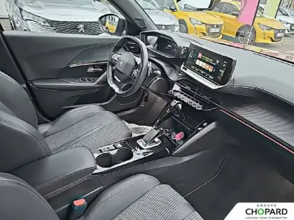 Photo 12 Peugeot 2008  PureTech 130 S&S EAT8