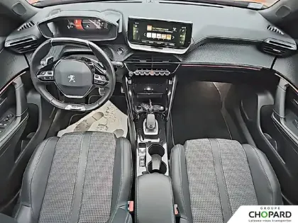 Photo 11 Peugeot 2008  PureTech 130 S&S EAT8