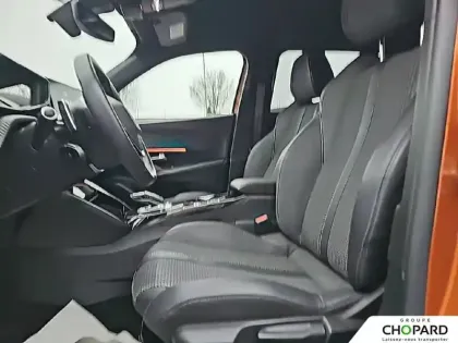 Photo 10 Peugeot 2008  PureTech 130 S&S EAT8