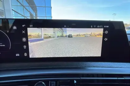 Photo 23 Peugeot 5008  Electrique 325 ch 4x4 73 kWh