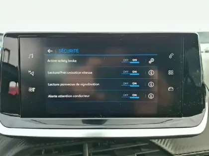 Photo 26 Peugeot 208  BlueHDi 100 S&S BVM6