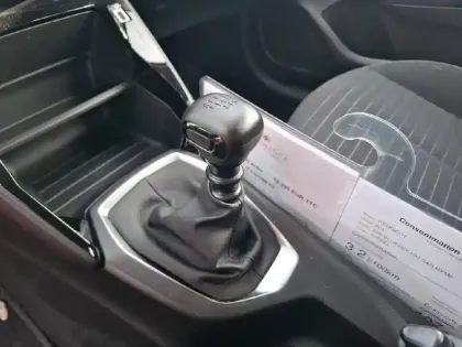 Photo 13 Peugeot 208  BlueHDi 100 S&S BVM6