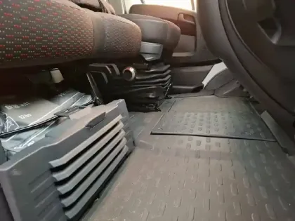 Photo 47 Peugeot Boxer  TOLE 3.0 T L2H2 BLUEHDI 120 S&S BVM6