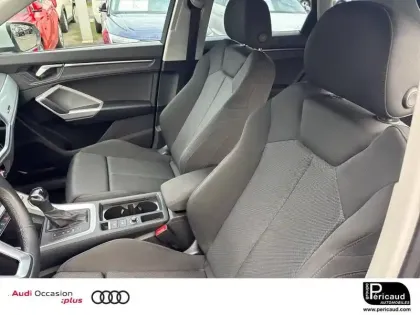 Photo 6 Audi Q3  35 TDI 150 ch S tronic 7