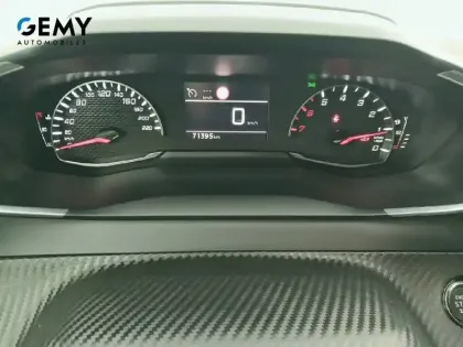 Photo 35 Peugeot 208  PureTech 100 S&S BVM6