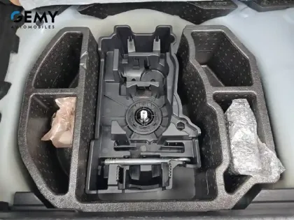 Photo 40 Peugeot 208  PureTech 100 S&S BVM6