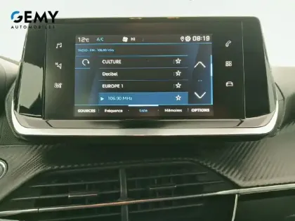 Photo 55 Peugeot 208  PureTech 100 S&S BVM6