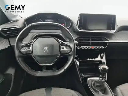 Photo 49 Peugeot 208  PureTech 100 S&S BVM6