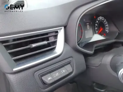 Photo 12 Renault Clio  SCe 65 - 21