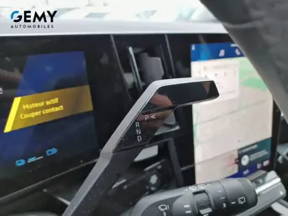 Photo 18 Renault Austral  E-Tech full hybrid 200 GSR2