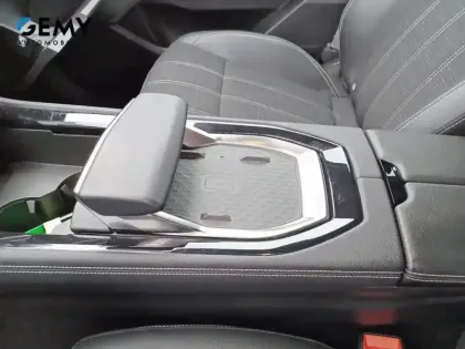 Photo 19 Renault Austral  E-Tech full hybrid 200 GSR2