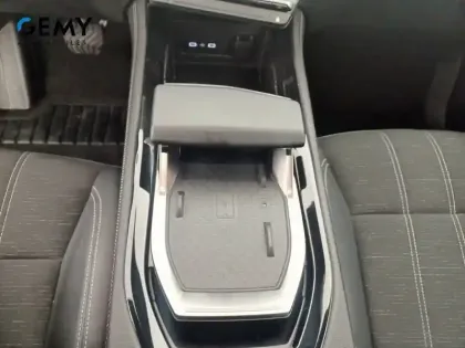 Photo 34 Renault Austral  E-Tech full hybrid 200 GSR2