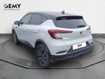 Photo 6 Renault Captur  E-Tech Plug-in 160