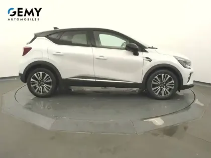 Photo 24 Renault Captur  E-Tech Plug-in 160