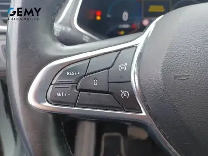 Photo 13 Renault Captur  E-Tech Plug-in 160