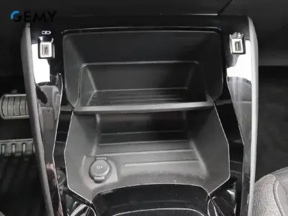 Photo 37 Peugeot 208  Electrique 50 kWh 136ch