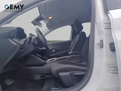 Photo 8 Peugeot 208  Electrique 50 kWh 136ch