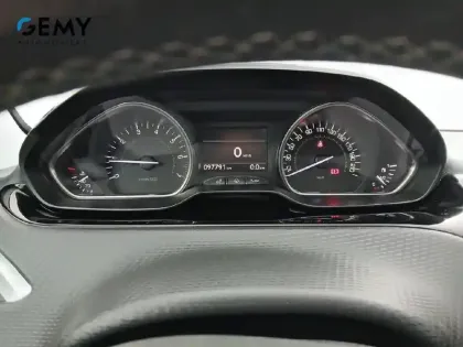 Photo 15 Peugeot 2008  1.2 PureTech 110ch S&S BVM5