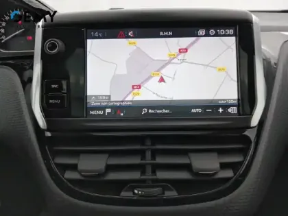 Photo 13 Peugeot 2008  1.2 PureTech 110ch S&S BVM5