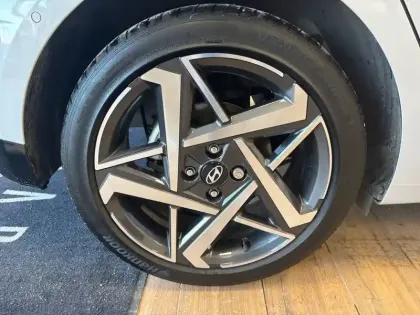 Photo 16 Hyundai I20  1.0 T-GDi 100 DCT-7 Hybrid 48V