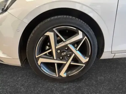 Photo 13 Hyundai I20  1.0 T-GDi 100 DCT-7 Hybrid 48V