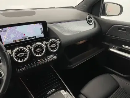 Photo 27 Mercedes Classe B  200 d 8G-DCT