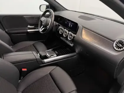 Photo 25 Mercedes Classe B  200 d 8G-DCT