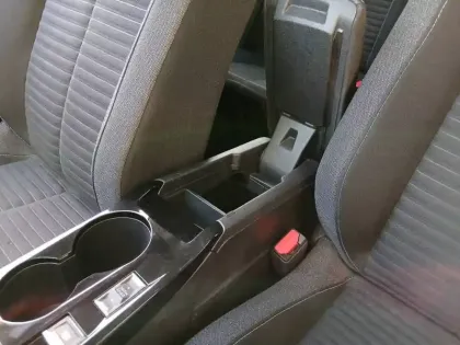 Photo 17 Peugeot 208  Electrique 50 kWh 136ch