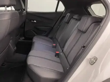 Photo 14 Peugeot 2008  PureTech 130 S&S EAT8