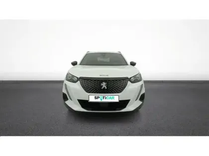 Photo 1 Peugeot 2008  PureTech 130 S&S EAT8