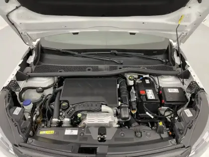 Photo 20 Peugeot 2008  PureTech 130 S&S EAT8