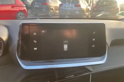 Photo 18 Peugeot 208  PureTech 75 S&S BVM5