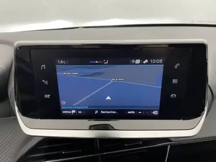 Photo 38 Peugeot 208  PureTech 75 S&S BVM5