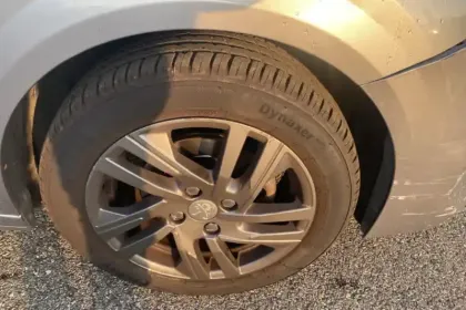 Photo 13 Peugeot 208  PureTech 75 S&S BVM5