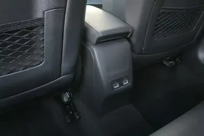 Photo 23 Peugeot 208  BlueHDi 100 S&S BVM6