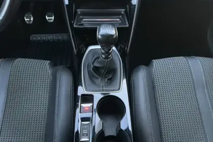 Photo 19 Peugeot 208  BlueHDi 100 S&S BVM6