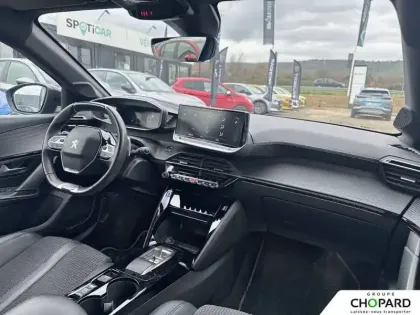 Photo 33 Peugeot 208  PureTech 100 S&S EAT8