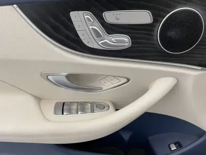 Photo 27 Mercedes Classe E  Coupé 220 d 9G-Tronic